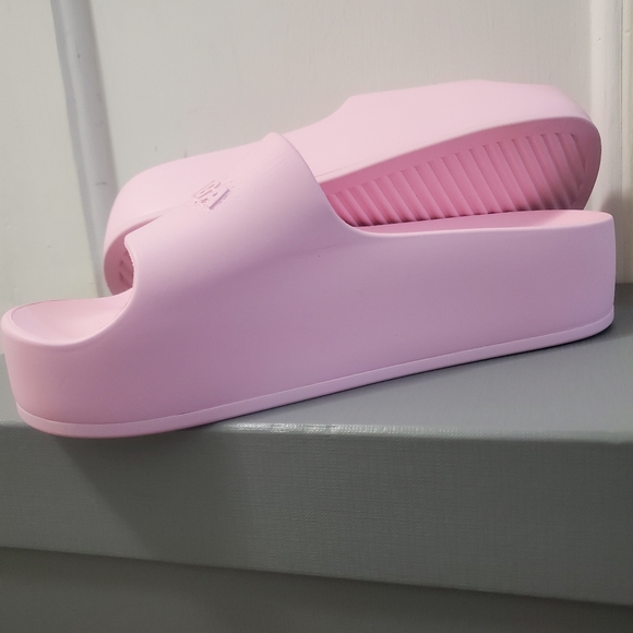 Balenciaga Women's Chunky Platform Slide Sandals - Picture 3 of 4